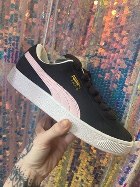 Puma Black and Pale Pink Suede XL Sneakers NEW WITH BOX NEVER WORN skater girl